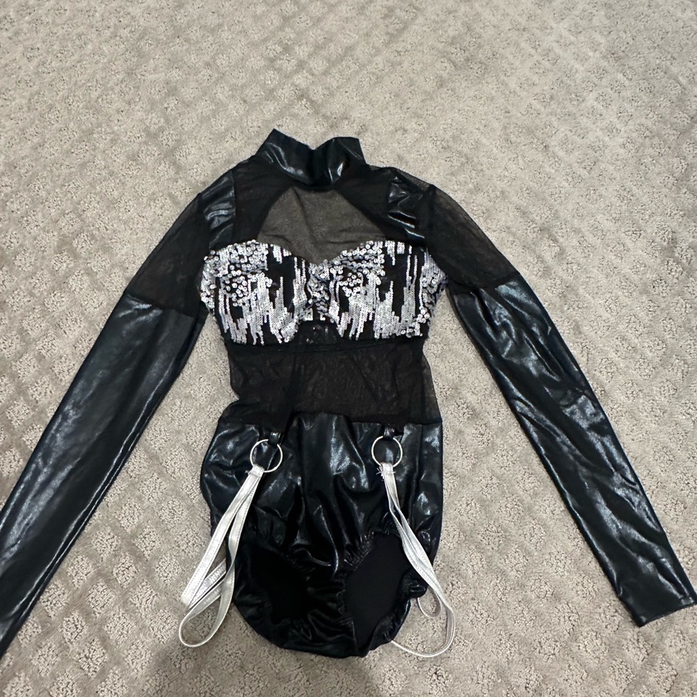 Dance costume